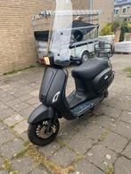 Zeer nette Vespa look LA Souris sourini blauwe kenteken, Ophalen, 49 cc, Zo goed als nieuw, La souris