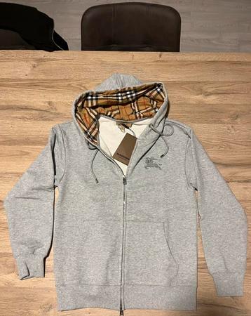 Burberry Zip Hoodie Grijs beschikbaar voor biedingen