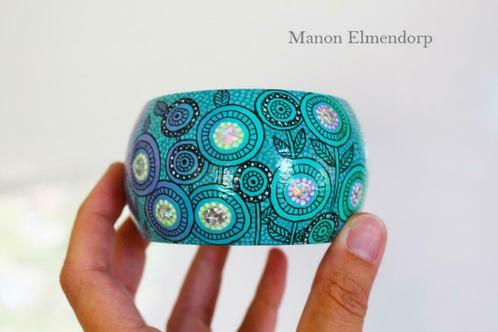 Unieke Handbeschilderde Armband "Let Your Dreams Blossom", Antiek en Kunst, Kunst | Designobjecten, Ophalen of Verzenden