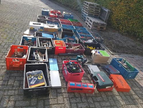 ruim 20000 stuks markthandel handgereedschap en electrische, Diversen, Rommelmarktspullen, Gebruikt, Ophalen