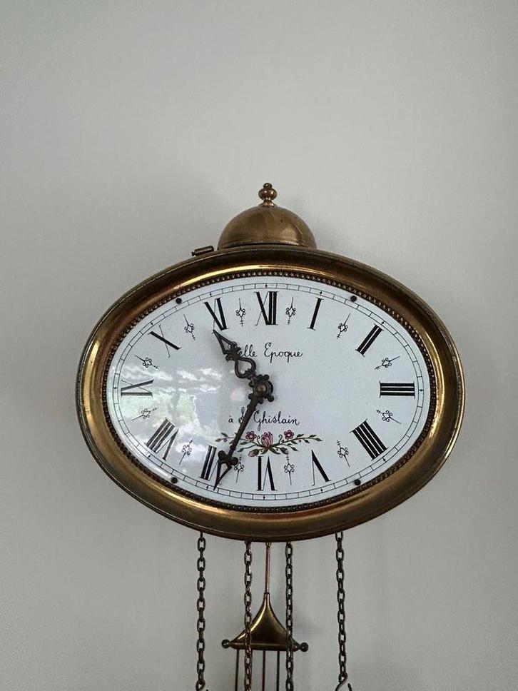 Mooie wandklok Belle Epoque met slinger en mooi geluid., Antiek en Kunst, Antiek | Klokken, Ophalen of Verzenden