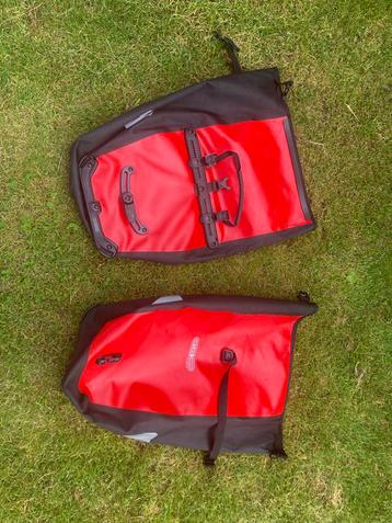 2 ORTLIEB Fietstassen inhoud 2x 20 liter beschikbaar voor biedingen