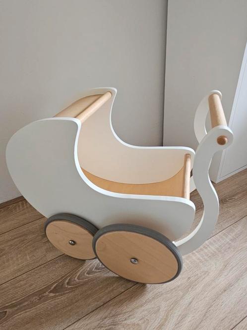 Kinderfeets houten poppenwagen, Kinderen en Baby's, Speelgoed | Houten speelgoed, Zo goed als nieuw, Ophalen of Verzenden