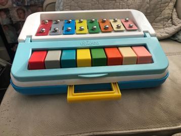 Speelgoed piano chicco beschikbaar voor biedingen