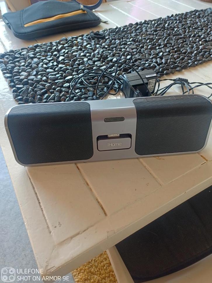 Te koop IHome speaker, Audio, Tv en Foto, Luidsprekers, Zo goed als nieuw, Overige typen, Minder dan 60 watt, Overige merken, Ophalen of Verzenden