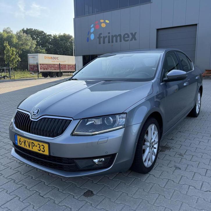 Skoda Octavia 1.2 TSI Greentech Elegance, Auto's, Skoda, Bedrijf, Te koop, Octavia, ABS, Airbags, Airconditioning, Alarm, Bluetooth