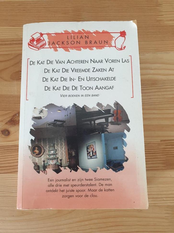 Omnibus 4 in 1 - Lilian Jackson Braun - De Kat die ... serie, Boeken, Detectives, Gelezen, Ophalen of Verzenden