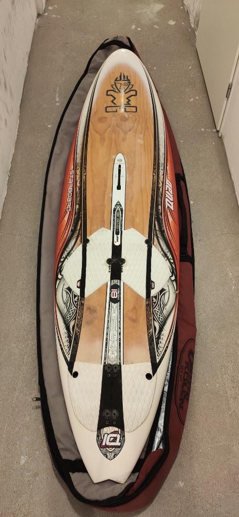 Starboard Quad 81 - SCHADE, Watersport en Boten, Windsurfen, Gebruikt, Plank, Minder dan 250 cm, Ophalen