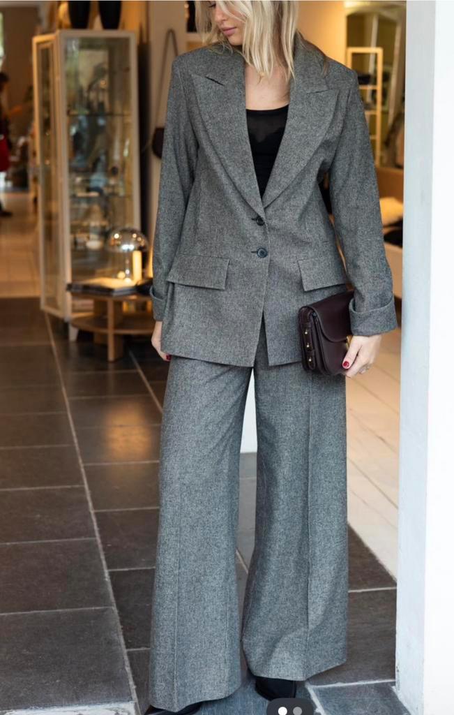 Rabens Saloner super gaaf 2-delig pak colbert+ pantalon M, Kleding | Dames, Jasjes, Kostuums en Pakken, Nieuw, Kostuum of Pak