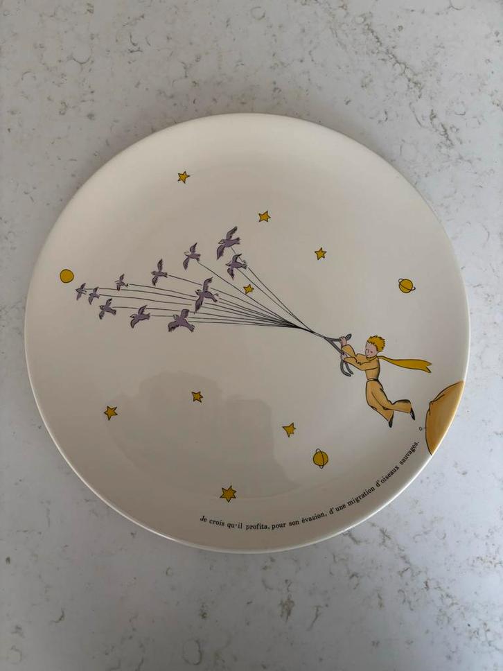 Gien Le Petit Prince Gebaksbord - 30,3 cm, Huis en Inrichting, Keuken | Servies, Gebruikt, Bord(en), Overige stijlen, Aardewerk