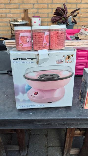 Suikerspinmachine Emerio + toebehoren beschikbaar voor biedingen