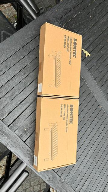 Bontec metalen monitor standaard met lade beschikbaar voor biedingen