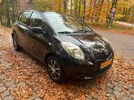 Toyota Yaris 1.0  5 Deurs SOL 2006 Zwart, Auto's, Toyota, Voorwielaandrijving, 970 kg, 750 kg, Zwart