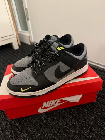 Nike Dunk Low Sneakers Black Grey Neon Origineel 42.5 beschikbaar voor biedingen