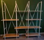 Kast met metalen frame en houten planken, Huis en Inrichting, Kasten | Overige, Ophalen, Zo goed als nieuw