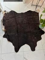 Koeienhuid vloerkleed zwart, Huis en Inrichting, Stoffering | Tapijten en Kleden, Ophalen, Zo goed als nieuw, Zwart, Rechthoekig