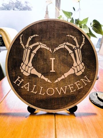 Handgemaakte Houten Halloween Decoratie beschikbaar voor biedingen
