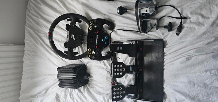 Fanatec Clubsport DD, met pedalen, shifter en extra stuur, Computers en Software, Joysticks, Zo goed als nieuw, Ophalen