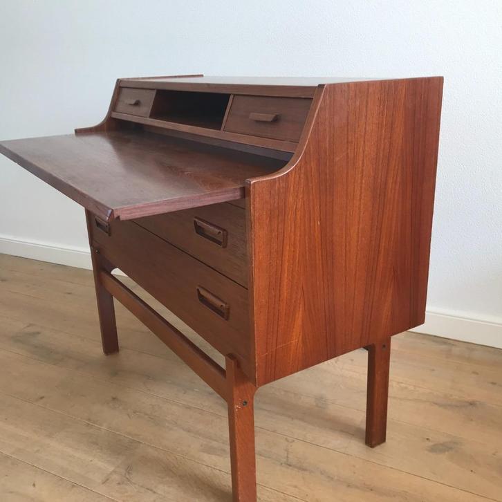 Arne Wahl Iversen Vinde Desk bureau secretary secretaire, Huis en Inrichting, Kasten | Secretaires, Ophalen