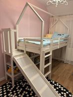 Hoogslaper met glijbaan en boekenkast, Ophalen, Zo goed als nieuw, Hoogslaper