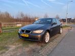 BMW 3-Serie (e90) 2.0 I 318 2005 Grijs, Origineel Nederlands, Te koop, Zilver of Grijs, 5 stoelen