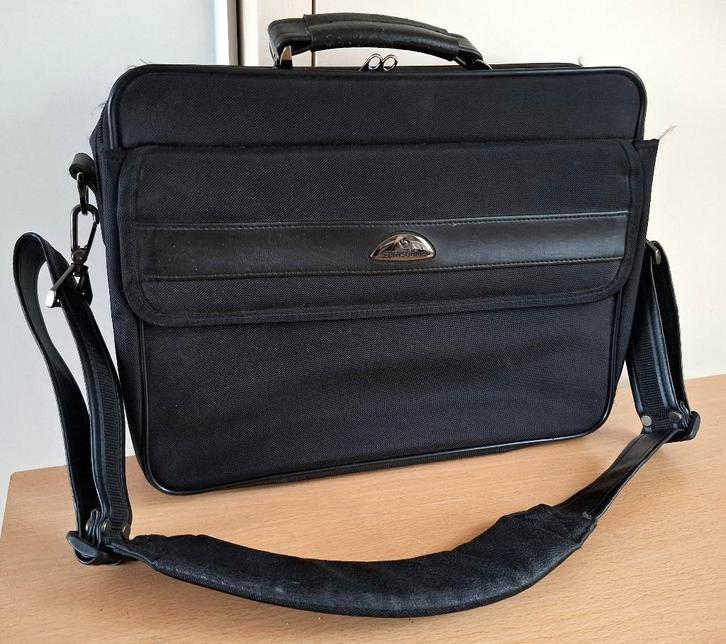 Samsonite laptoptas 16 inch (z.g.a.n.), Computers en Software, Laptoptassen, Zo goed als nieuw, Schoudertas, 16 inch, Ophalen of Verzenden