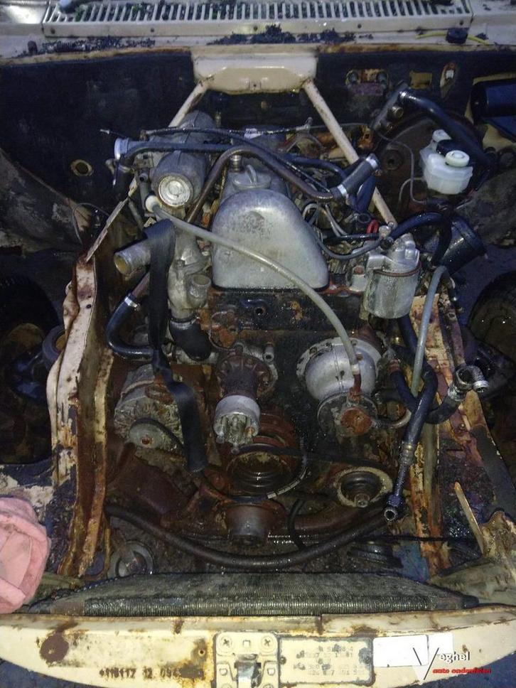 Mercedes w115 240 diesel Motorblok, Auto-onderdelen, Motor en Toebehoren, Gebruikt, Ophalen
