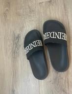 Reinders badslippers, Kleding | Dames, Ophalen of Verzenden, Zo goed als nieuw, Zwart, Sneakers of Gympen