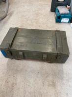 Legerkist / tafel / minutiekist / sidetable met wieltjes, Minder dan 50 cm, 50 tot 100 cm, Ophalen of Verzenden, Zo goed als nieuw