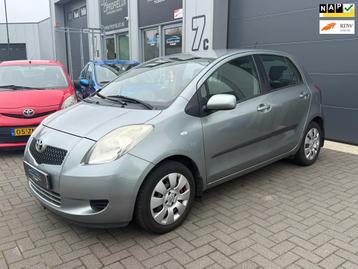 Toyota Yaris 1.3 AUTOMAAT | AIRCO | PARKSENSOR | APK 05-26 | beschikbaar voor biedingen