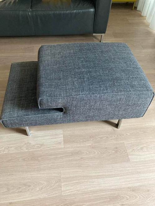 Hocker grote poef donkergrijs modern, Huis en Inrichting, Banken | Voetenbanken en Poefen, Gebruikt, 50 tot 75 cm, 75 tot 100 cm