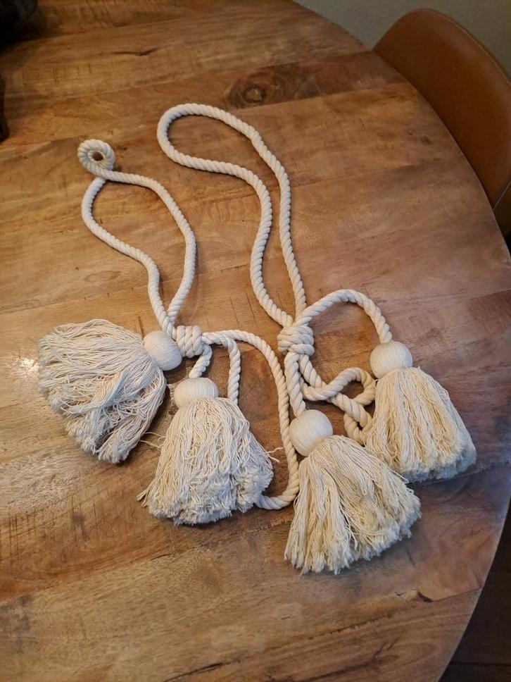 Set van twee mooie gordijnkoorden embrasses, Huis en Inrichting, Stoffering | Gordijnen en Lamellen, Zo goed als nieuw, Minder dan 100 cm