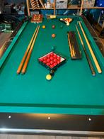 Mooie pool tafel annex biljart tafel met vele accessoires, Sport en Fitness, Biljarten en Poolen, Ophalen of Verzenden, Zo goed als nieuw