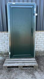 (16 B) Nieuwe kunststof voordeur/ deur incl kozijn, Doe-het-zelf en Verbouw, Kozijnen en Schuifpuien, Kunststof, Deurkozijn, Nieuw