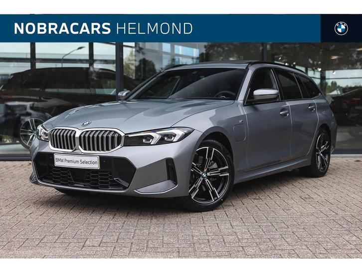 BMW 3 Serie Touring 330e M Sport Automaat / Panoramadak / Tr, Auto's, BMW, Te koop, 3-Serie, Achteruitrijcamera, Adaptive Cruise Control