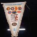 Vintage 44e Philips jeugdtoernooi vaantje, Verzamelen, Sportartikelen en Voetbal, Ophalen of Verzenden, Gebruikt, Buitenlandse clubs