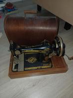 Oude singer naaimachine, Antiek en Kunst, Antiek | Naaimachines, Ophalen of Verzenden