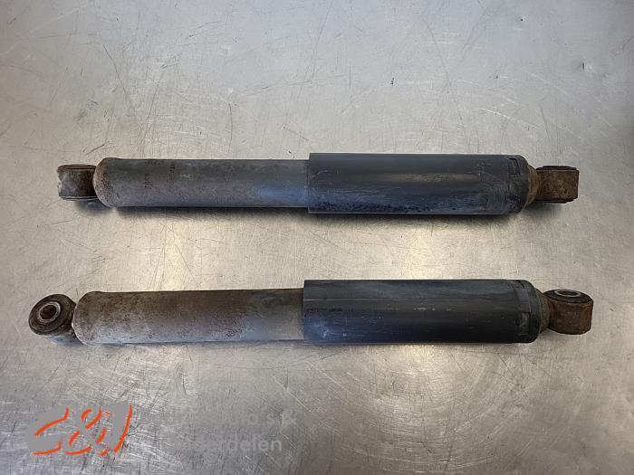 Schokdemper set van een Iveco Daily, Auto-onderdelen, Ophanging en Onderstel, Overige automerken, Gebruikt, 3 maanden garantie