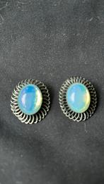 Vintage oorbellen maansteen clips - nooit gedragen, Sieraden, Tassen en Uiterlijk, Oorbellen, Ophalen of Verzenden, Zo goed als nieuw