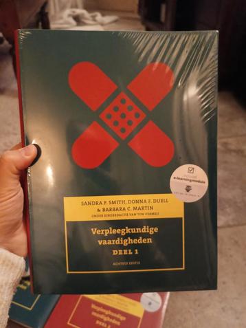 Schoolboek Verpleegkundige Vaardigheden HBO Deel 1 beschikbaar voor biedingen