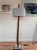 Sta lamp van drijfhout, Huis en Inrichting, Lampen | Vloerlampen, Ophalen, Gebruikt, Hout, 150 tot 200 cm