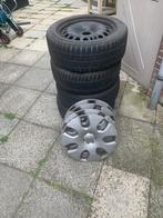17” Winterbanden op stalen velgen met wieldoppen, Auto diversen, Wieldoppen, Ophalen, Gebruikt