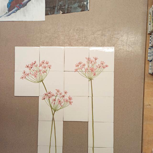 Opruiming bij FRIEStile tegeltableau zwanenbloem met korting, Doe-het-zelf en Verbouw, Tegels, Nieuw, Wandtegels, Keramiek, 60 cm of meer