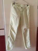 Lichtgele spijkerbroek van Steps, maat 38., Kleding | Dames, Overige kleuren, Ophalen of Verzenden, W30 - W32 (confectie 38/40)