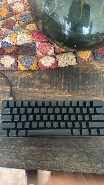 Steelseries Apex Pro MINI beschikbaar voor biedingen