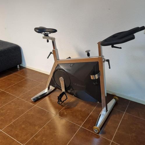 Professionele spinningfiets, Sport en Fitness, Fitnessmaterialen, Gebruikt, Overige typen, Ophalen