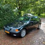 BMW E36 323ti Compact BMW E39 520i Touring BMW E36 318i  Cab, 2171 cc, Achterwielaandrijving, Blauw, 11 km/l