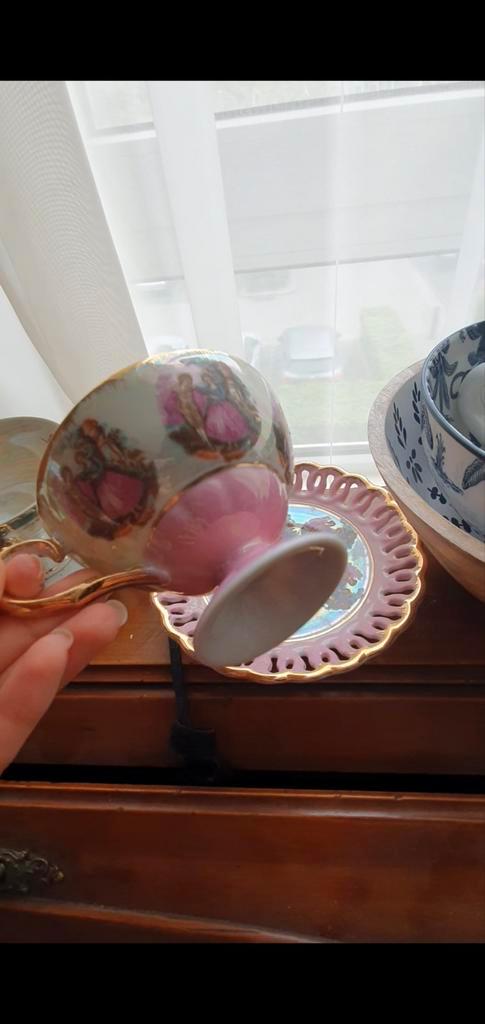 Porseleinen kopjes met bordjes 2 stuks antiek, Antiek en Kunst, Antiek | Servies compleet, Ophalen of Verzenden