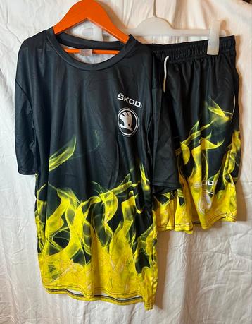 Skoda Sport Set - Shirt en Short beschikbaar voor biedingen