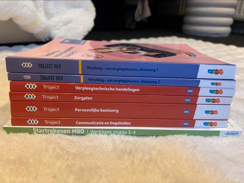 Te koop: Traject V&V / VIG boeken Verzorgende-IG niveau 3, Boeken, Schoolboeken, Zo goed als nieuw, Overige niveaus, Ophalen of Verzenden
